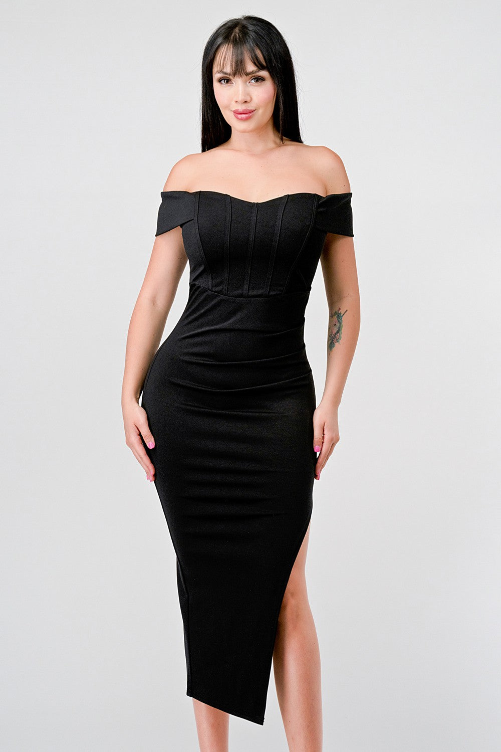 Classic Beauty Dress (Black)