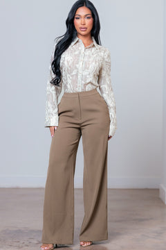 I'm The Boss Two-Piece Set | Taupe/Multi