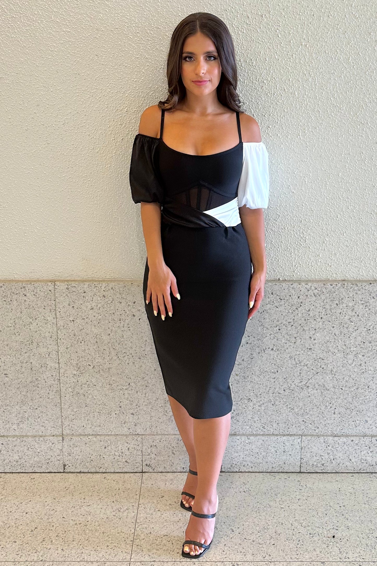 Vixen Vibes Dress (Black)