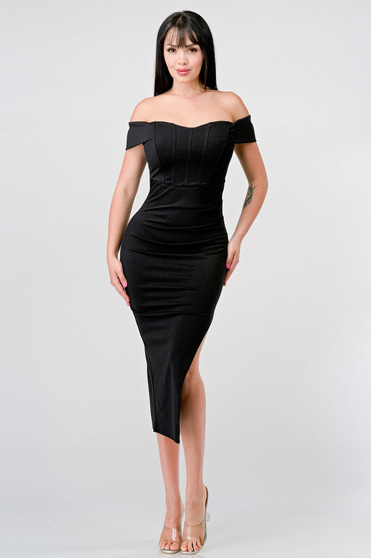 Classic Beauty Dress (Black)