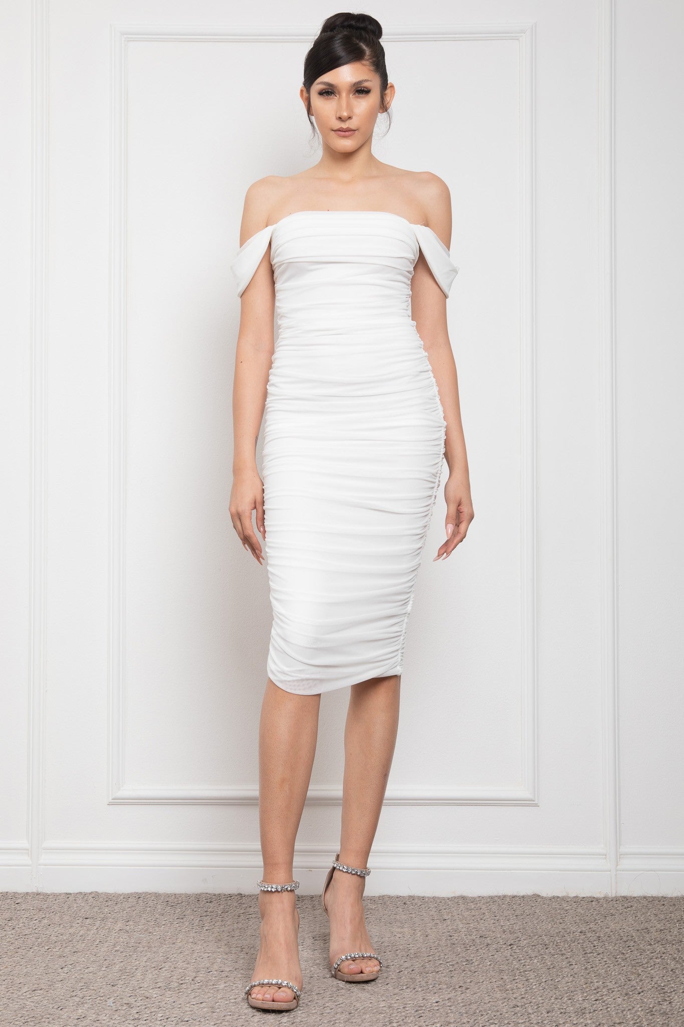 OFF-SHOULDER DRESSES – The Edge